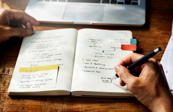 Planificarea unui eveniment corporate de către o firmă de organizare evenimente